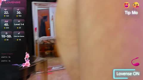 Snapshot of perlafranco chatting on 19, 11, 2025 Perla Franco online show from 19, 11, 2025