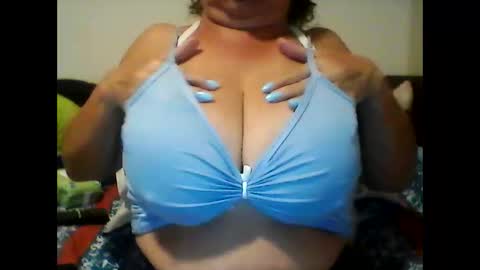 perlita070822 online show from 20, 12, 2024