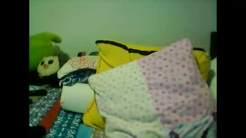 perlita070822 online show from 24, 12, 2024