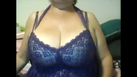 perlita070822 online show from 31, 1, 2025