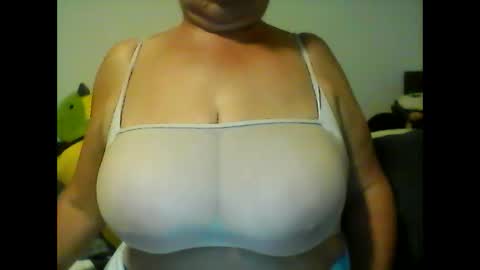perlita070822 online show from 7, 2, 2025