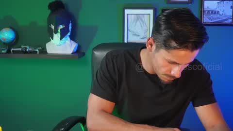 andres    online show from 6, 3, 2025