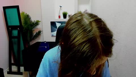 Snapshot of persinaky chatting on 26, 12, 2024 horror flying on the wings of the night.... online show from 26, 12, 2024