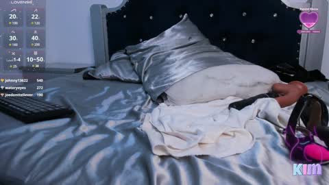 Snapshot of pervert_pantyhose chatting on 9, 12, 2024 Kimberly online show from 9, 12, 2024