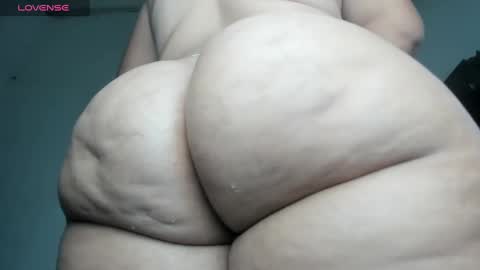 Snapshot of pervertt_mommy chatting on 13, 2, 2025 Alexandra online show from 13, 2, 2025