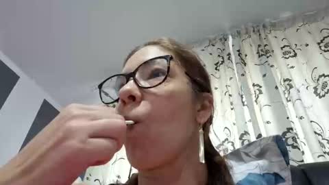 Lisa -  online show from 31, 12, 2024