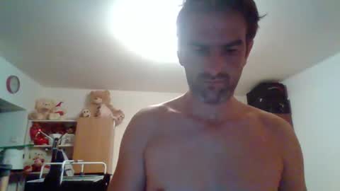 Snapshot of peshtic20 chatting on 20, 10, 2025 peshtic20 online show from 20, 10, 2025