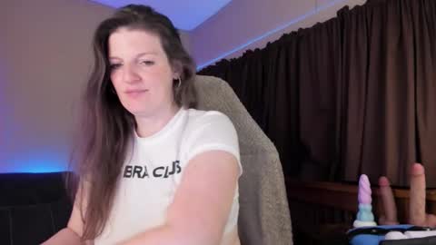 Snapshot of pessimistically_optimistic chatting on 21, 11, 2025 Kelly online show from 21, 11, 2025