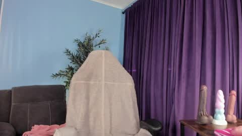 Snapshot of pessimistically_optimistic chatting on 7, 4, 2026 Kelly online show from 7, 4, 2026