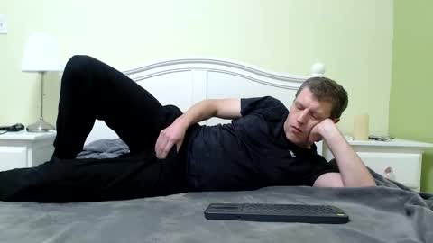 Snapshot of peter21122 chatting on 12, 11, 2025 Peter2112 online show from 12, 11, 2025