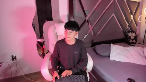 Snapshot of peter_chase chatting on 20, 9, 2025 Peter online show from 20, 9, 2025