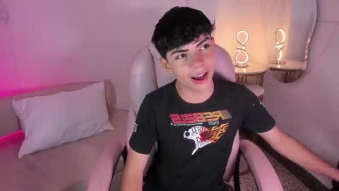 Snapshot of peter_chase chatting on 25, 9, 2025 Peter online show from 25, 9, 2025