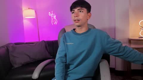 Snapshot of peter_chase chatting on 27, 11, 2025 Peter online show from 27, 11, 2025