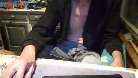 Snapshot of peter_on_kik chatting on 19, 10, 2025 make me cum in pvt dutch german daddy c2c bigcock online show from 19, 10, 2025