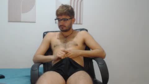 Snapshot of peter_x_annaud chatting on 20, 12, 2025 FELIPE online show from 20, 12, 2025