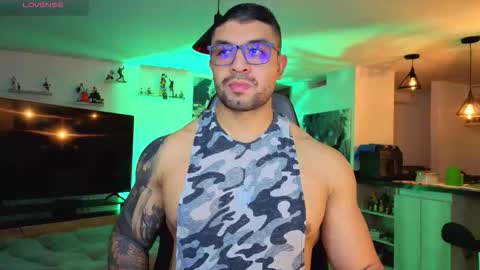 Snapshot of peterjack7 chatting on 28, 10, 2025 Peter Jack online show from 28, 10, 2025