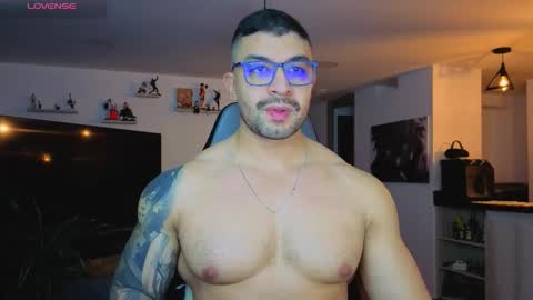 Snapshot of peterjack7 chatting on 22, 11, 2025 Peter Jack online show from 22, 11, 2025