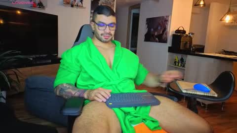 Snapshot of peterjack7 chatting on 27, 11, 2025 Peter Jack online show from 27, 11, 2025