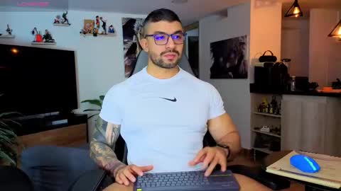 Snapshot of peterjack7 chatting on 23, 12, 2025 Peter Jack online show from 23, 12, 2025