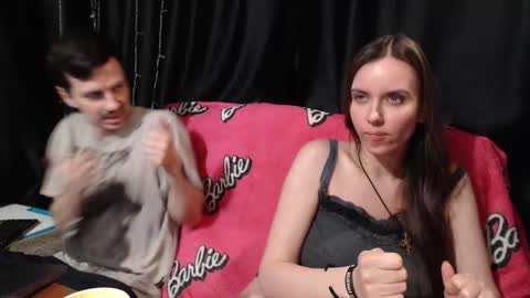 Snapshot of peternights chatting on 21, 10, 2025 Maximus online show from 21, 10, 2025