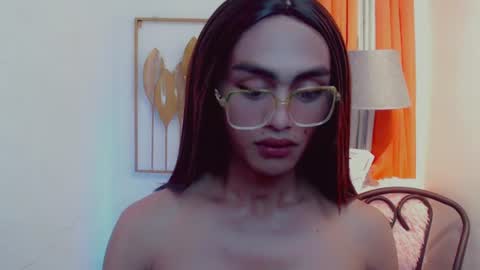 petite_barbie88 online show from 18, 6, 2026