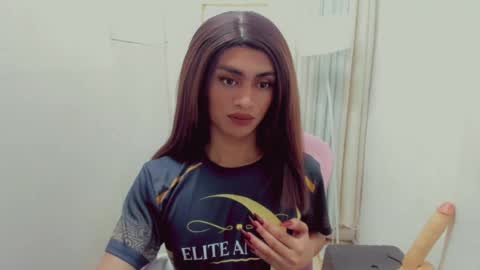 petite_barbie88 online show from 7, 7, 2026