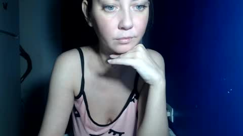 Snapshot of petite_danielle chatting on 13, 7, 2026 petite_danielle online show from 13, 7, 2026