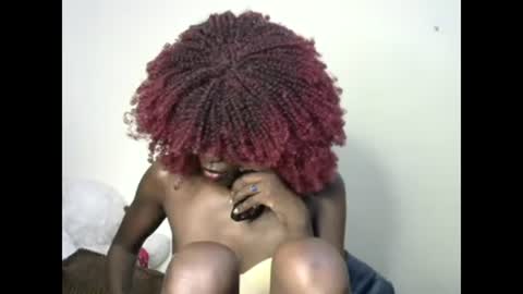 petite_lavi2 online show from 27, 12, 2024