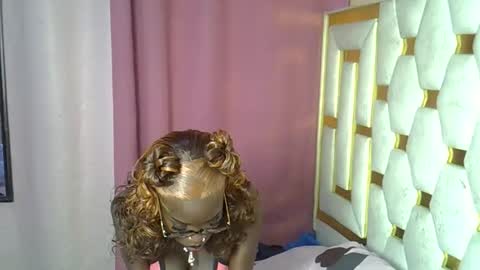 Snapshot of petite_lunar chatting on 14, 1, 2026 Lunar online show from 14, 1, 2026