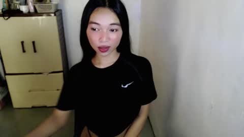 petite_mary69 online show from 11, 5, 2026