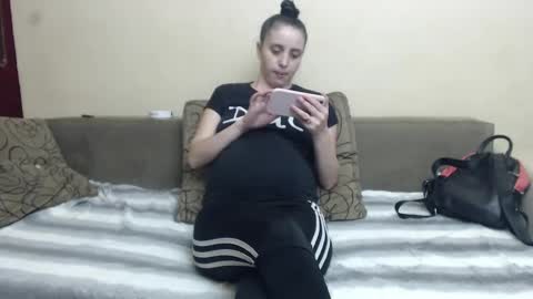 Snapshot of petite_red95 chatting on 10, 12, 2024 cosmina online show from 10, 12, 2024