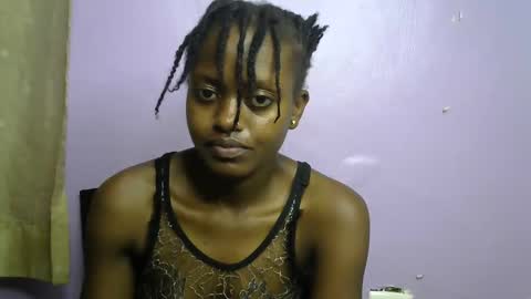 petite_star2 online show from 23, 10, 2025