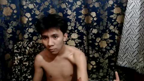 Snapshot of petiteasian_boy chatting on 15, 7, 2026 cute vir online show from 15, 7, 2026