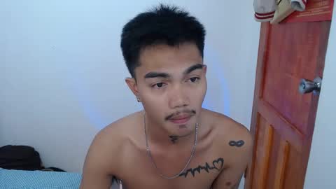 Snapshot of petiteasianx chatting on 4, 1, 2025 Vrin online show from 4, 1, 2025