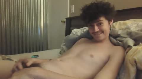 Snapshot of petitebitchfucks chatting on 12, 10, 2025 petitebitchfucks online show from 12, 10, 2025