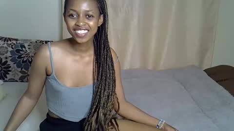 Snapshot of petitecaramell chatting on 21, 10, 2025 Caramel online show from 21, 10, 2025