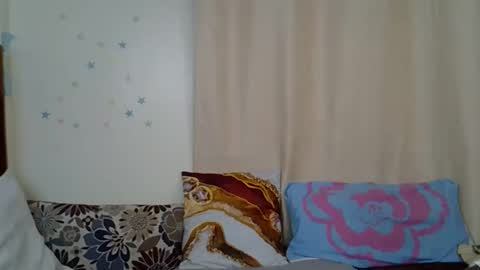 Snapshot of petitecaramell chatting on 16, 11, 2025 Caramel online show from 16, 11, 2025