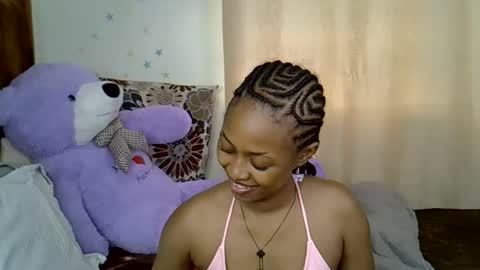 Snapshot of petitecaramell chatting on 26, 11, 2025 Caramel online show from 26, 11, 2025