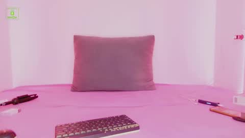 Snapshot of petitecharlize chatting on 24, 2, 2025 Charlize XL online show from 24, 2, 2025