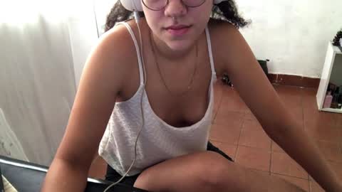 Mlian online show from 9, 4, 2026