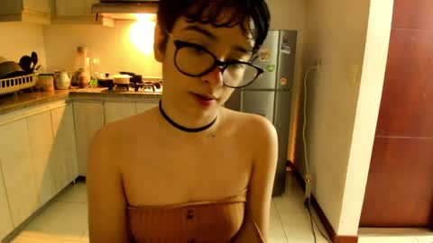 Snapshot of petitee_lunna chatting on 29, 5, 2026 Lunna online show from 29, 5, 2026