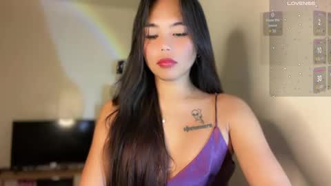 Snapshot of petitegirlx69 chatting on 20, 1, 2025 miss lisa online show from 20, 1, 2025