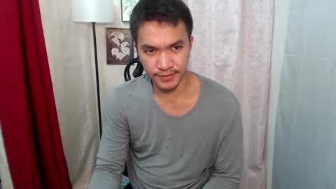 Snapshot of petitehugecockxnxxx chatting on 4, 1, 2025 Call me jake online show from 4, 1, 2025