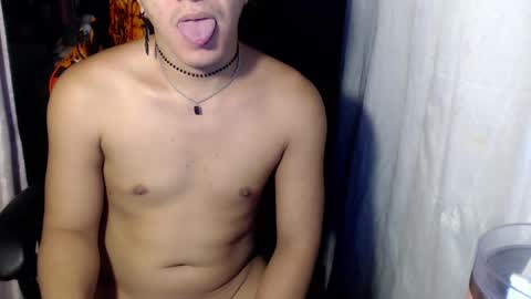 Snapshot of petitehugecockxnxxx chatting on 27, 2, 2025 Call me jake online show from 27, 2, 2025