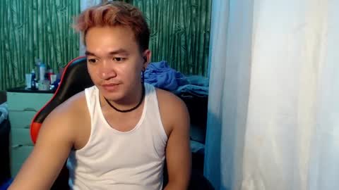 Snapshot of petitehugecockxnxxx chatting on 2, 3, 2025 Call me jake online show from 2, 3, 2025