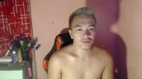 Snapshot of petitehugecockxnxxx chatting on 6, 10, 2025 Call me jake online show from 6, 10, 2025