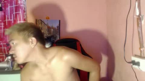 Snapshot of petitehugecockxnxxx chatting on 14, 10, 2025 Call me jake online show from 14, 10, 2025