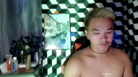 Snapshot of petitehugecockxnxxx chatting on 19, 10, 2025 Call me jake online show from 19, 10, 2025