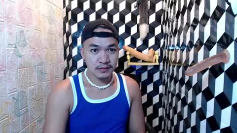 Snapshot of petitehugecockxnxxx chatting on 21, 6, 2026 Call me jake online show from 21, 6, 2026