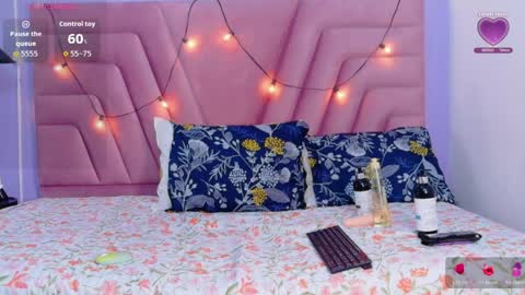petitelittlemissy online show from 1, 4, 2026